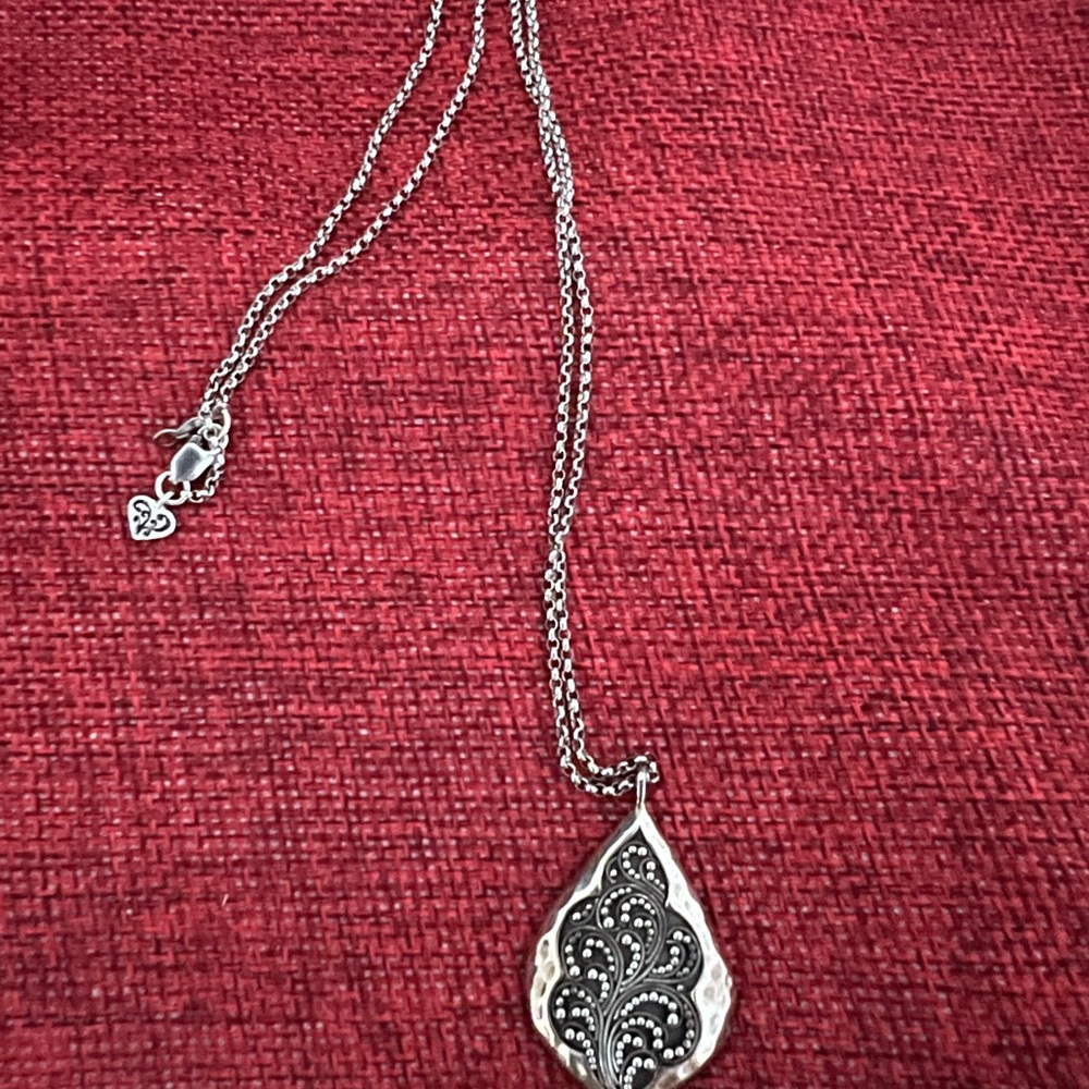 Lois Hill Pendant - Picture 3 of 6